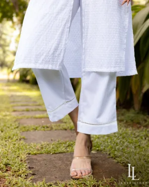 Yara Pant white